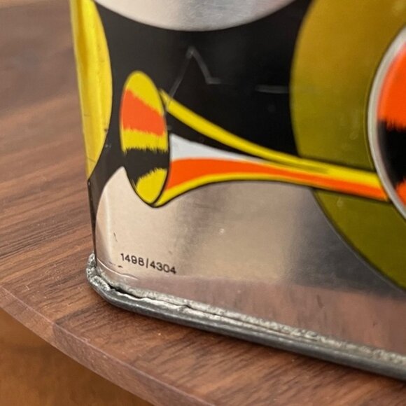 VINTAGE HB & S Biscuit Rectangular Tin Hinged Lid Antiques Motif Made England - Picture 7 of 13